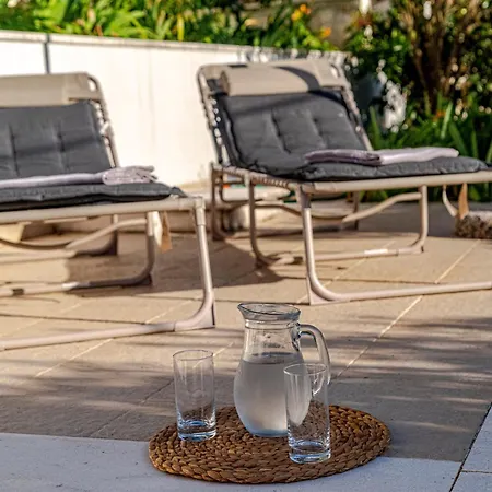بيت للعطل Seaside House With A Swimming Pool Zrnovska Banja, - 27165